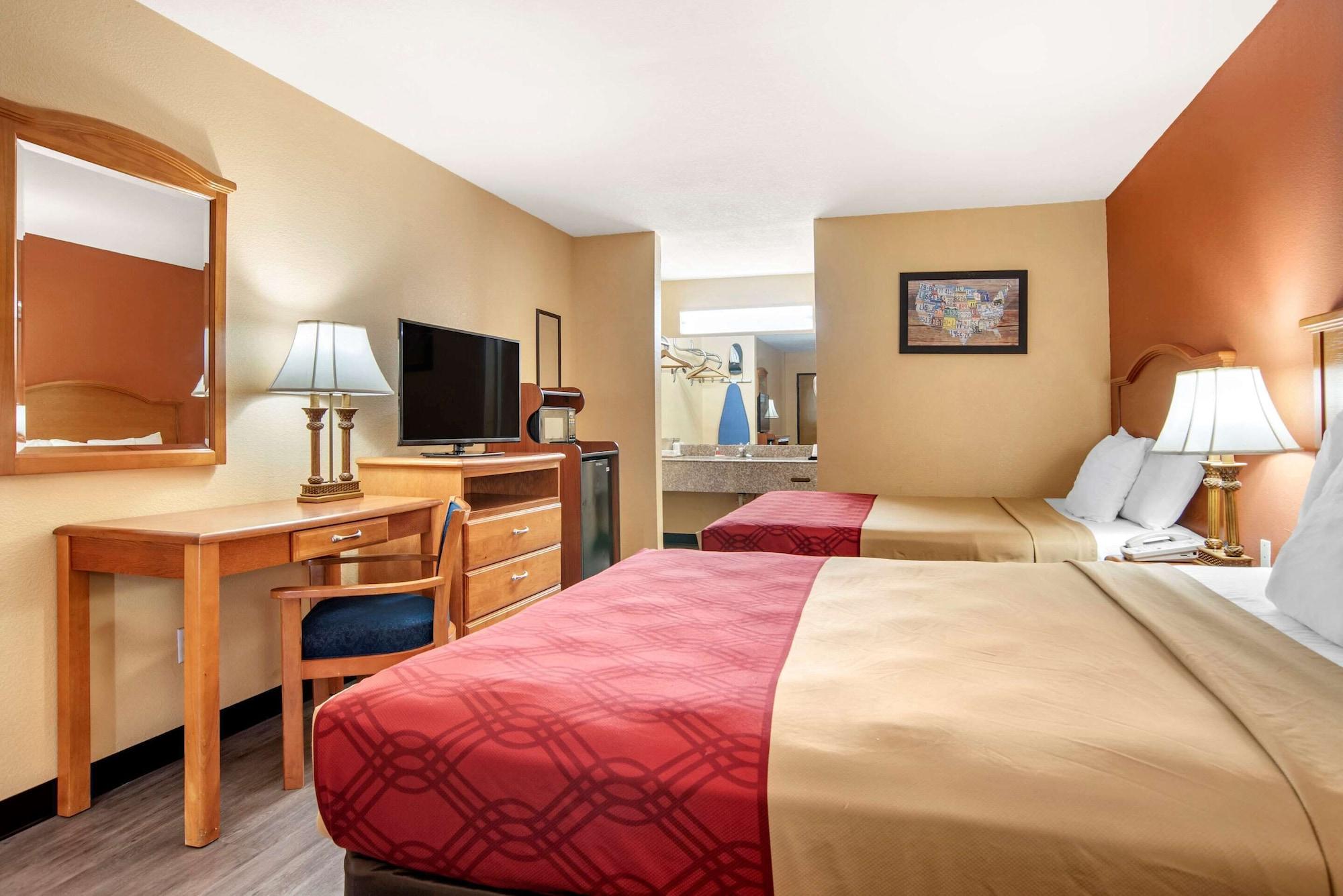 Econo Lodge Inn&Suites Evergreen Exterior foto