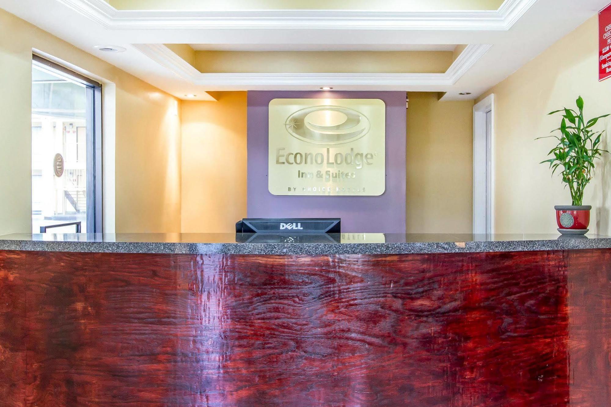Econo Lodge Inn&Suites Evergreen Exterior foto